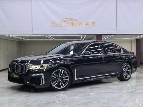 BMW 7 Series 2021 — фото 1
