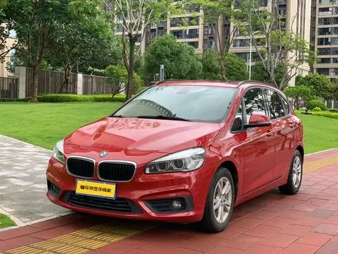 BMW 2 Series 旅行车 2016
