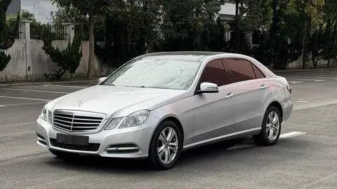 Mercedes-Benz E-Class 2011 — фото 1