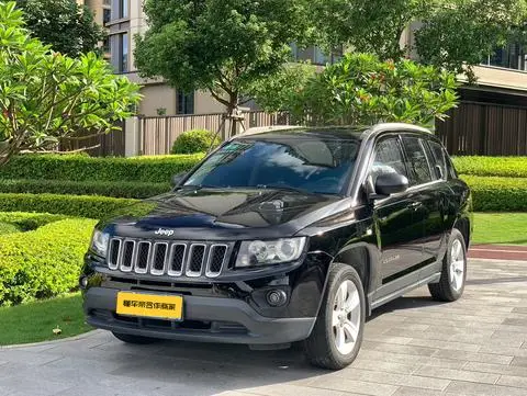 Jeep 指南者 2015