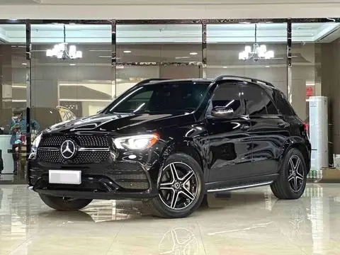 Mercedes-Benz GLE 2021 — фото 1