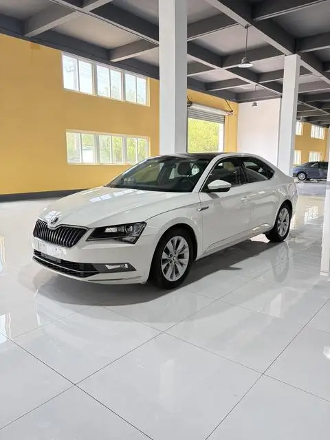 Skoda Superb 2016