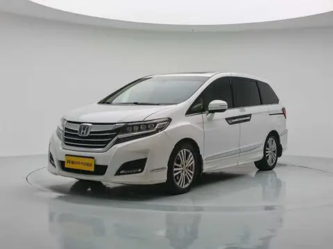 Honda 艾力绅 2016