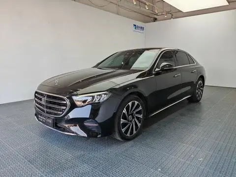 Mercedes-Benz E-Class 2024