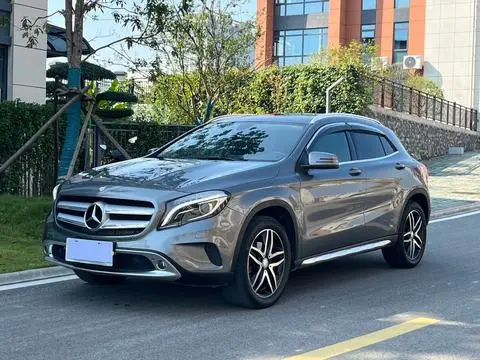 Mercedes-Benz GLA 2015