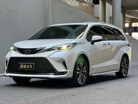 Toyota Granvia 2024