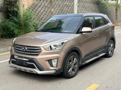 Hyundai ix25 2015 — фото 1