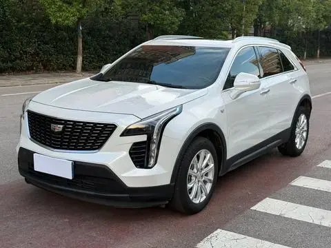Cadillac XT4 2020 — фото 1