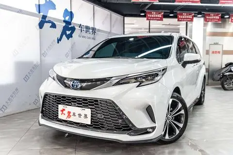 Toyota Granvia 2023