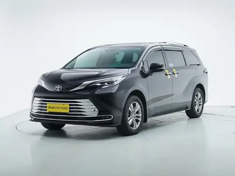 Toyota 赛那 2024