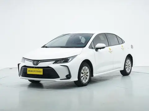 Toyota Corolla 2021 — фото 1