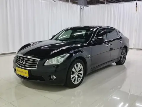 Infiniti Q70 2013