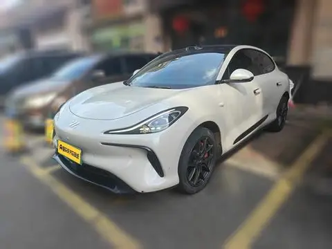 IM Motors 智己LS6 2023