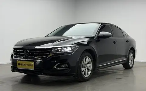Volkswagen Passat 2019 — фото 1