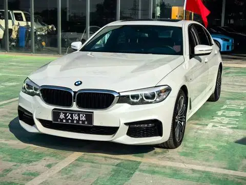 BMW 5 Series 2019 — фото 1