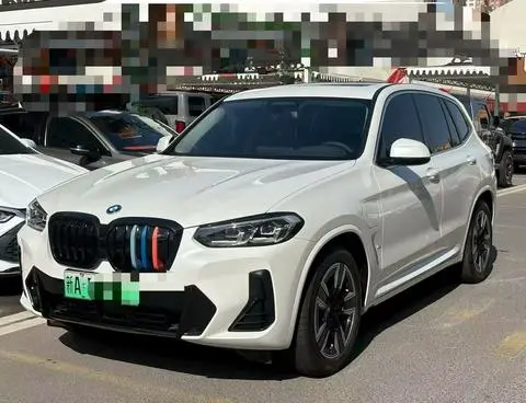 BMW iX3 2024