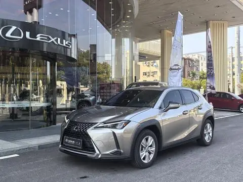 Lexus UX 2022