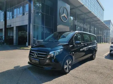 Mercedes-Benz 威霆 2024