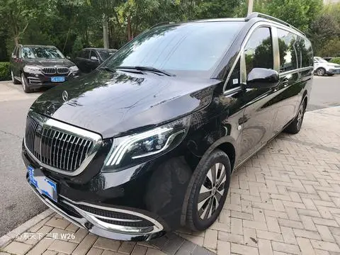 Mercedes-Benz 威霆 2023