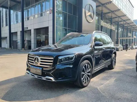 Mercedes-Benz GLB 2025