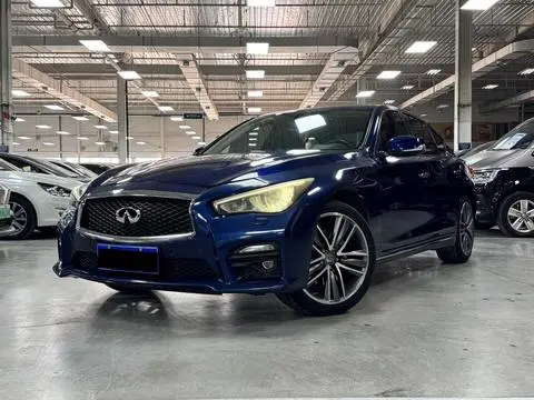 Infiniti Q50L 2015