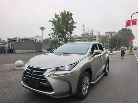 Lexus NX 2015 — фото 1