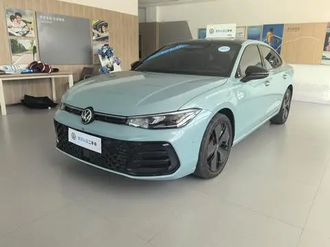 Volkswagen Passat 2025