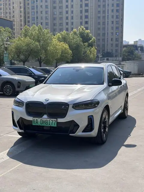 BMW iX3 2022