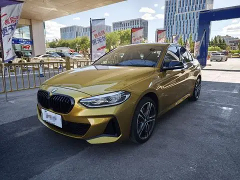 BMW 1 Series 2021