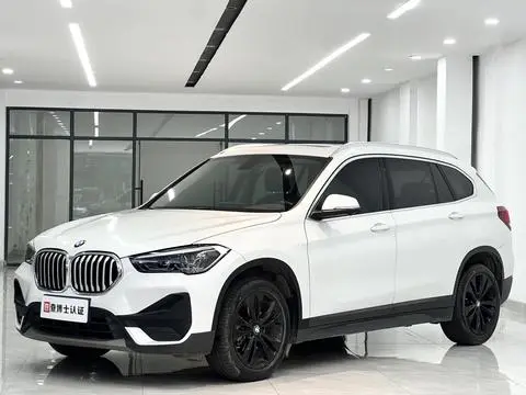 BMW X1 2021 — фото 1