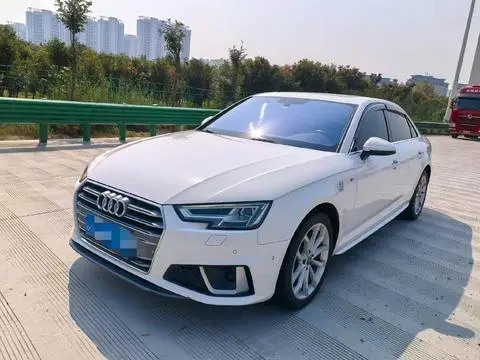 Audi A4L 2019 — фото 1