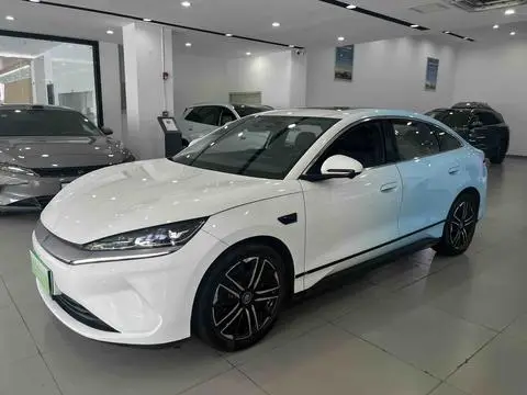 BYD 秦L EV 2025