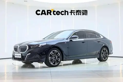 BMW 5 Series 2025