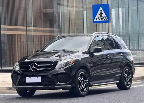 Mercedes-Benz GLE AMG 2017 — фото 1