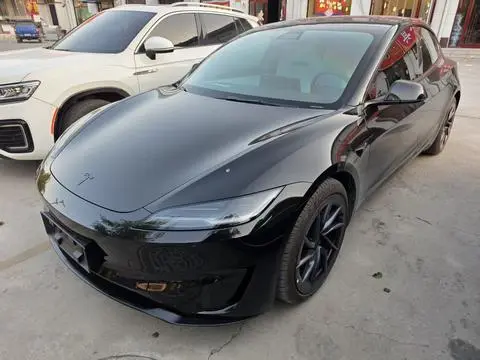 Tesla Model 3 2025