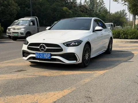Mercedes-Benz C-Class 2025 — фото 1