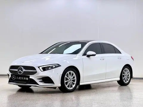 Mercedes-Benz A-Class 2019 — фото 1