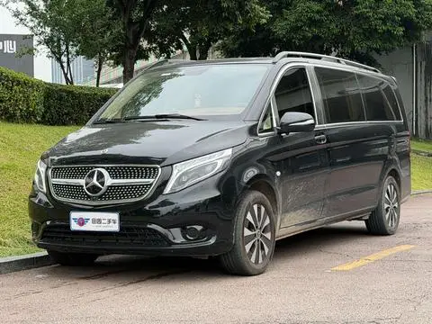 Mercedes-Benz 威霆 2021