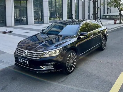 Volkswagen Passat 2017 — фото 1