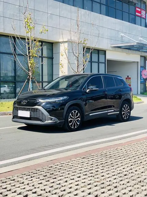 Toyota Frontlander 2023