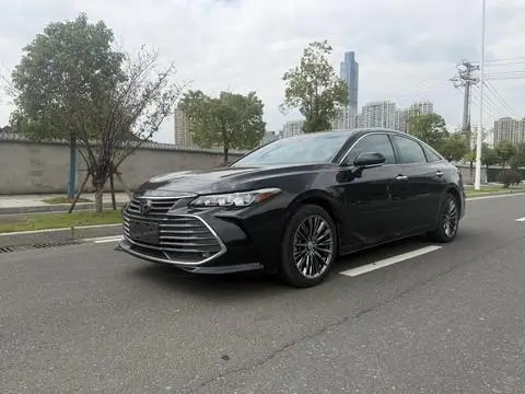 Toyota 亚洲龙 2022