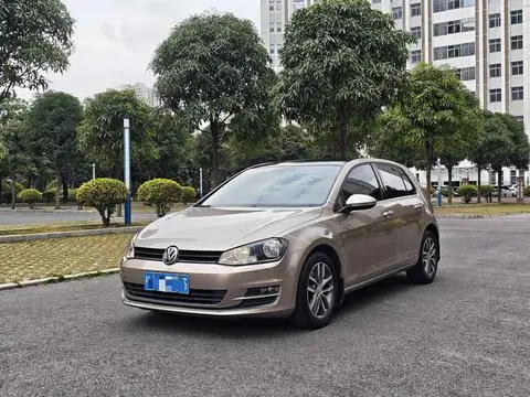 Volkswagen Golf 2015 — фото 1