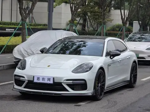 Porsche Panamera E-Hybrid 2018