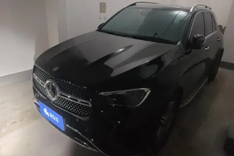 Mercedes-Benz GLE 2023 — фото 1
