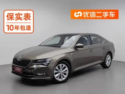 Skoda Superb 2016 — фото 1
