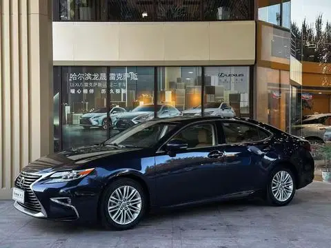 Lexus ES 2015