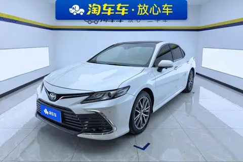 Toyota Camry 2021