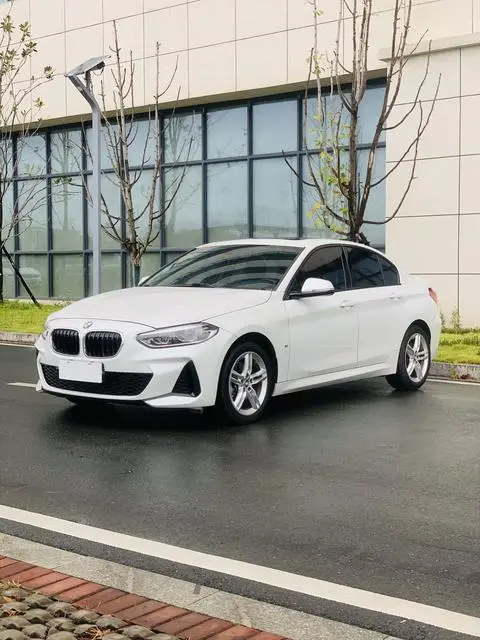 BMW 1 Series 2020 — фото 1