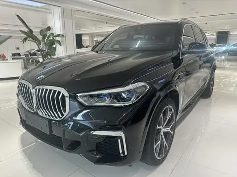BMW X5 2022 — фото 1