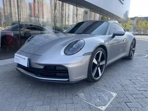 Porsche 911 2025